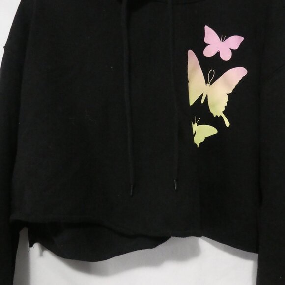 FASHION NOVA | 1X | Black Cropped Hoodie with Butterfly Graphic - Picture 8 of 15